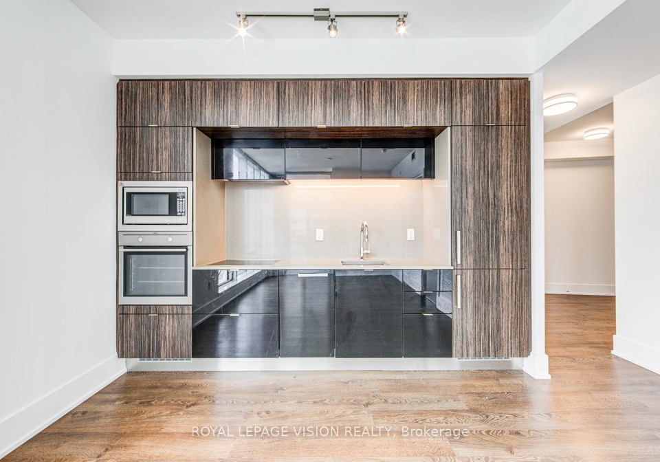 10-york-street-toronto-ontario-c13247746