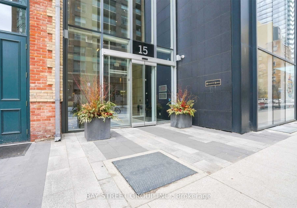 15-grenville-street-toronto-ontario-c13247976