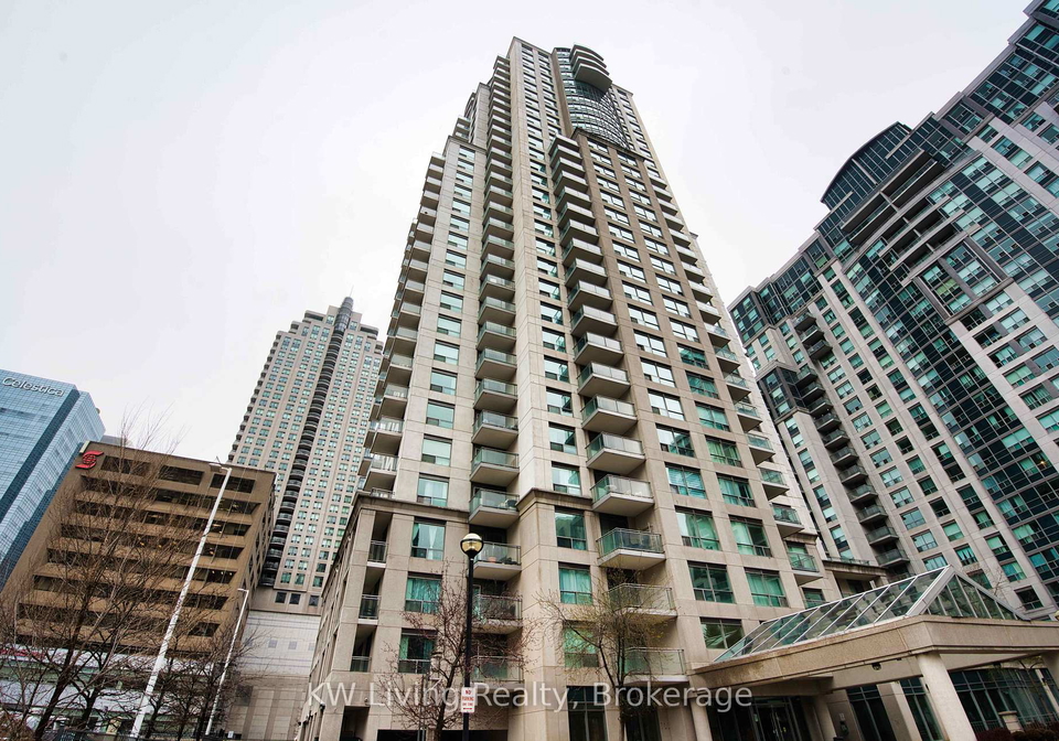 21-hillcrest-avenue-north-york-ontario-c13248410