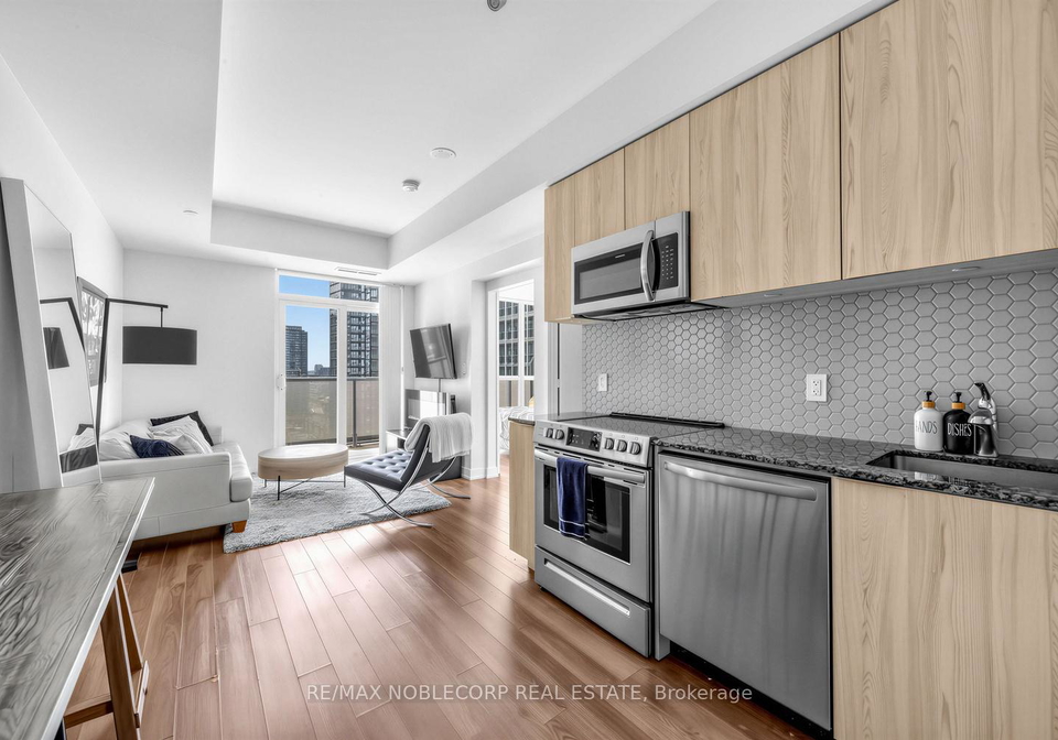 30-ordnance-street-toronto-ontario-c13248454