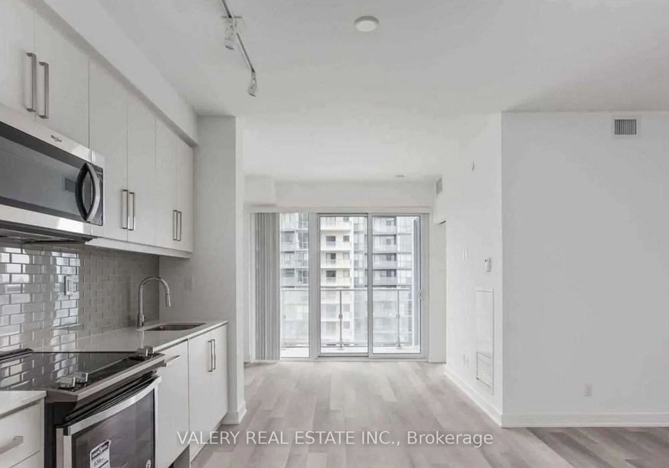 5180-yonge-street-toronto-ontario-c13248606