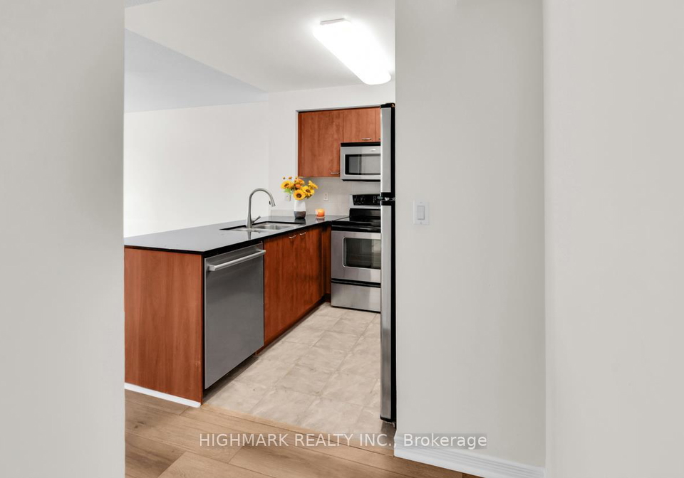 509-beecroft-road-toronto-ontario-c13248912