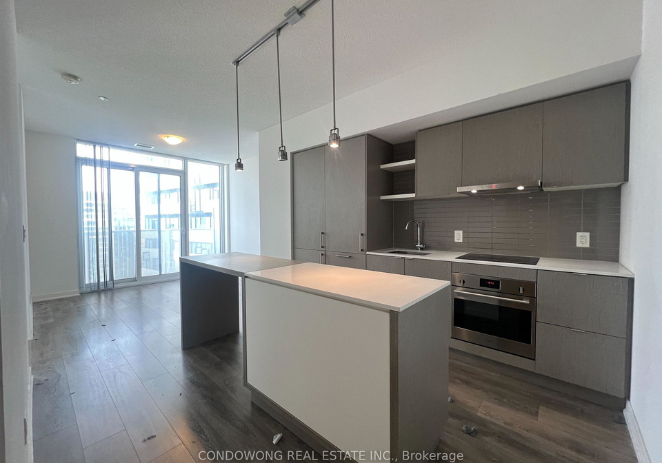 100-harbour-street-toronto-ontario-c13249108