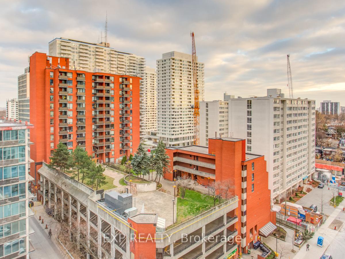 43-eglinton-avenue-e-toronto-ontario-c13249362