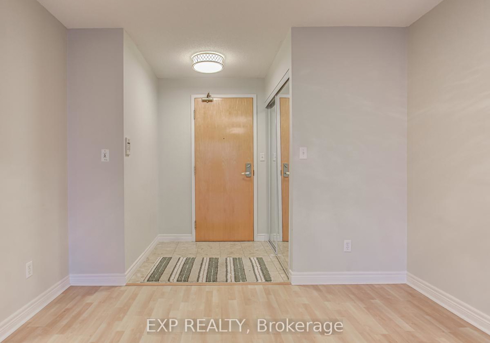 43-eglinton-avenue-e-toronto-ontario-c13249362