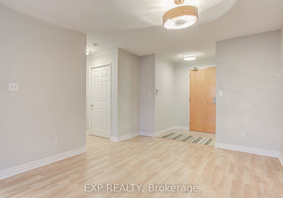 43-eglinton-avenue-e-toronto-ontario-c13249362