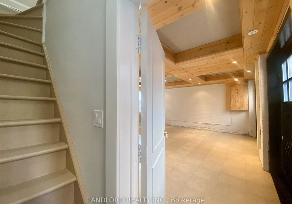 341-st-clair-avenue-w-toronto-ontario-c13249528