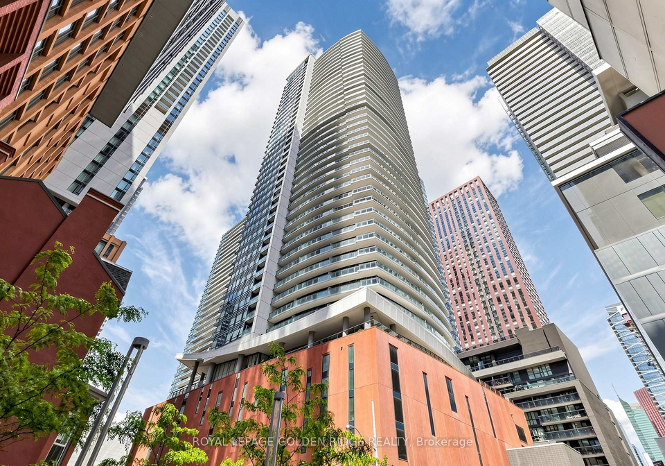 21-widmer-street-toronto-ontario-c13249564