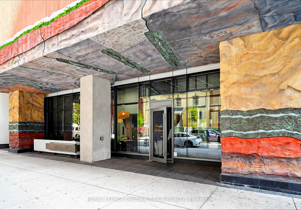 21-widmer-street-toronto-ontario-c13249564