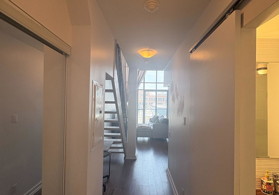 5-hanna-avenue-toronto-ontario-c13249644