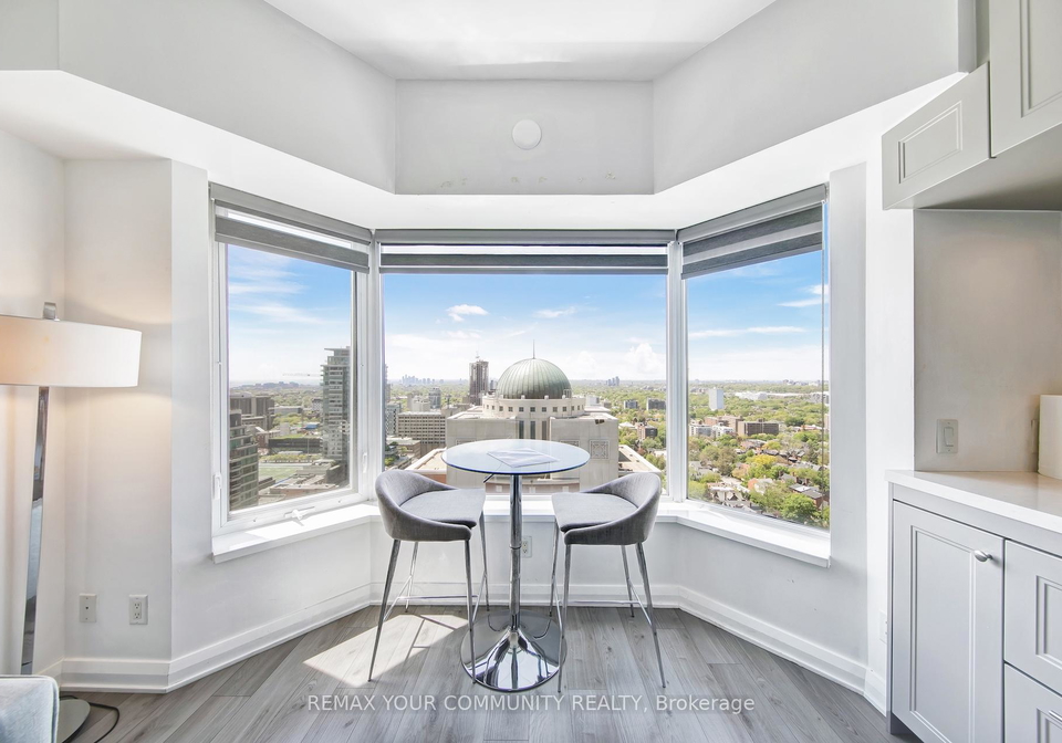 155-yorkville-avenue-toronto-ontario-c13256612