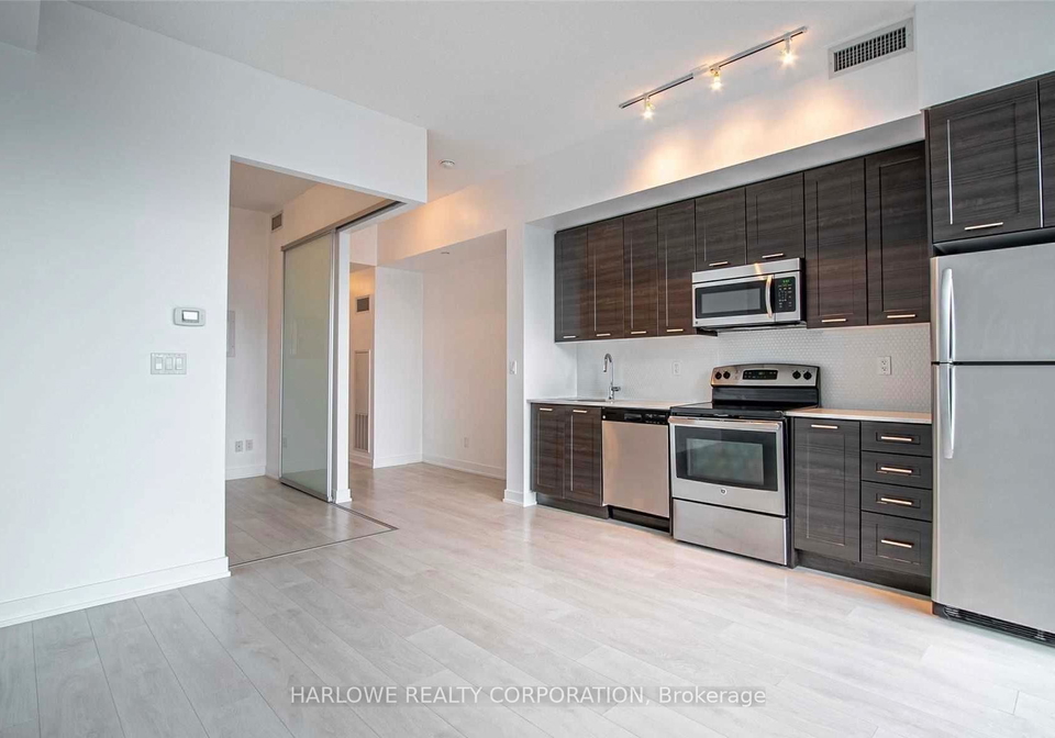 50-bruyeres-mews-toronto-ontario-c13257840