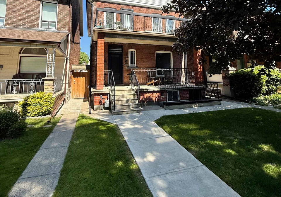 331-st-clarens-avenue-toronto-ontario-c13258970