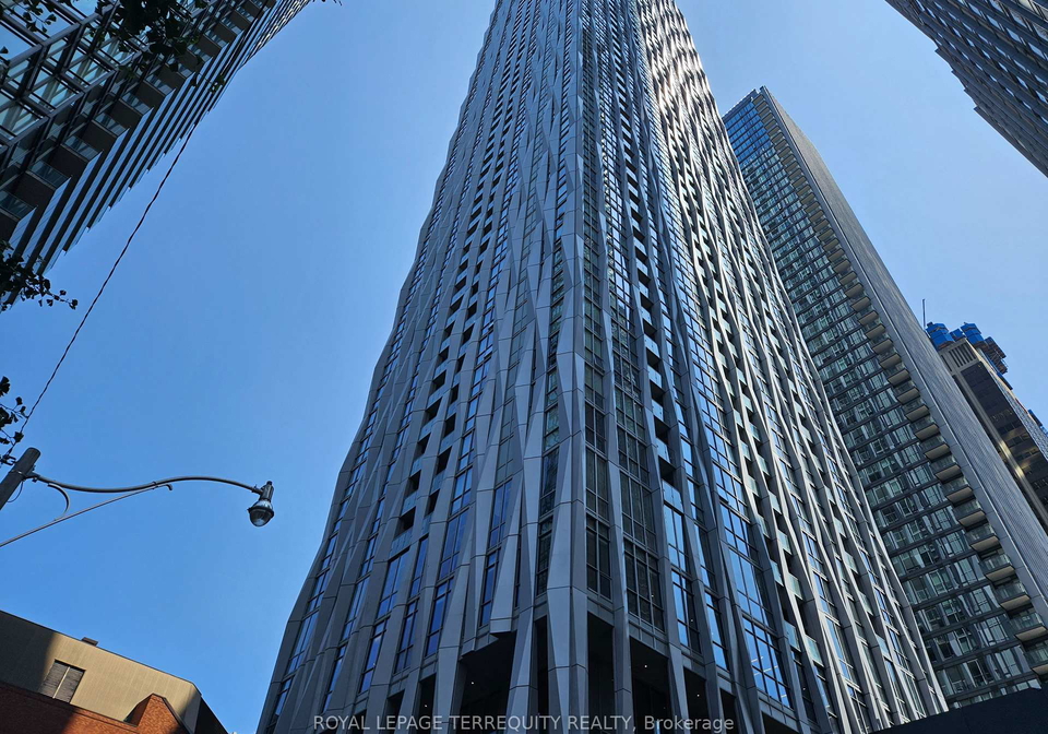 1-yorkville-avenue-toronto-ontario-c13262004