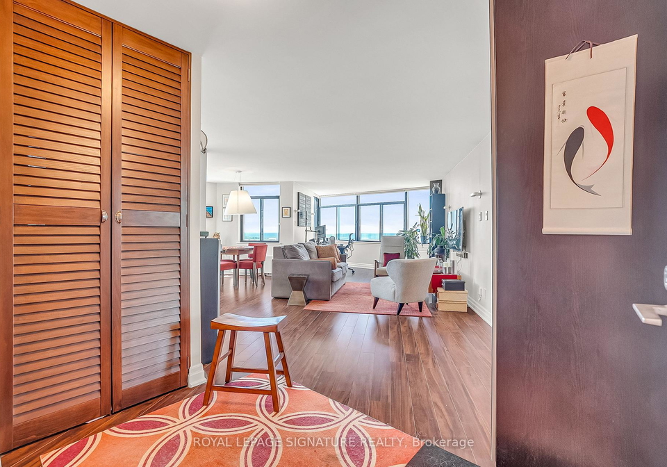 250-queens-quay-w-toronto-ontario-c13264182
