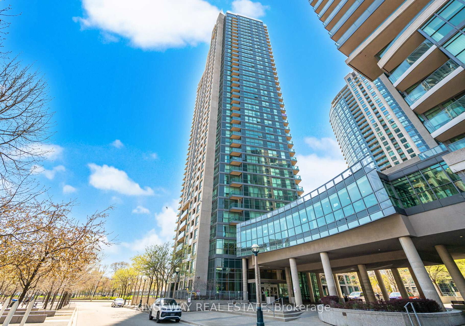 215-fort-york-boulevard-toronto-ontario-c13264308