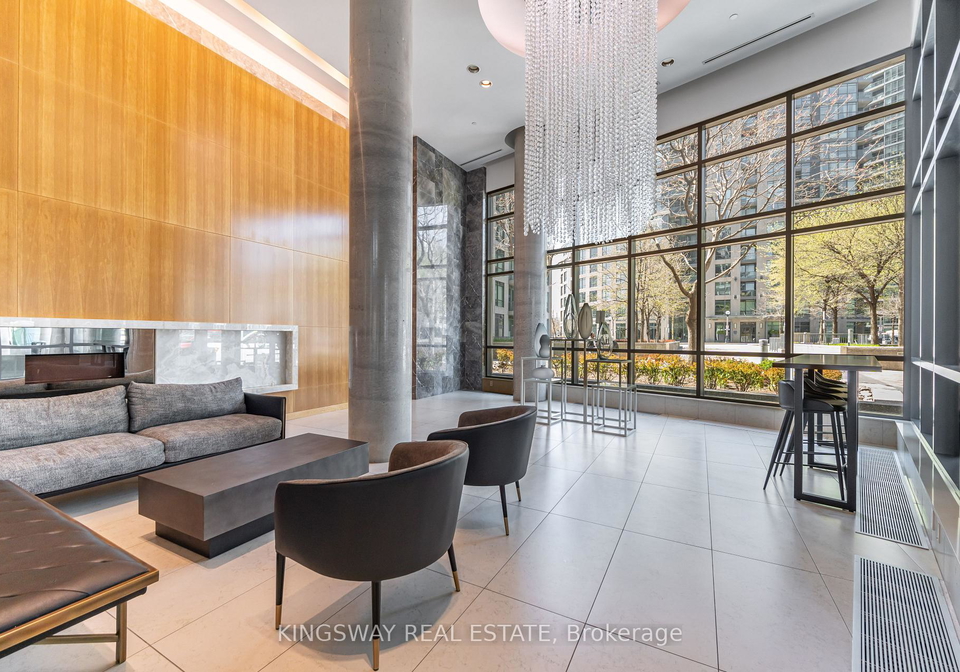215-fort-york-boulevard-toronto-ontario-c13264308
