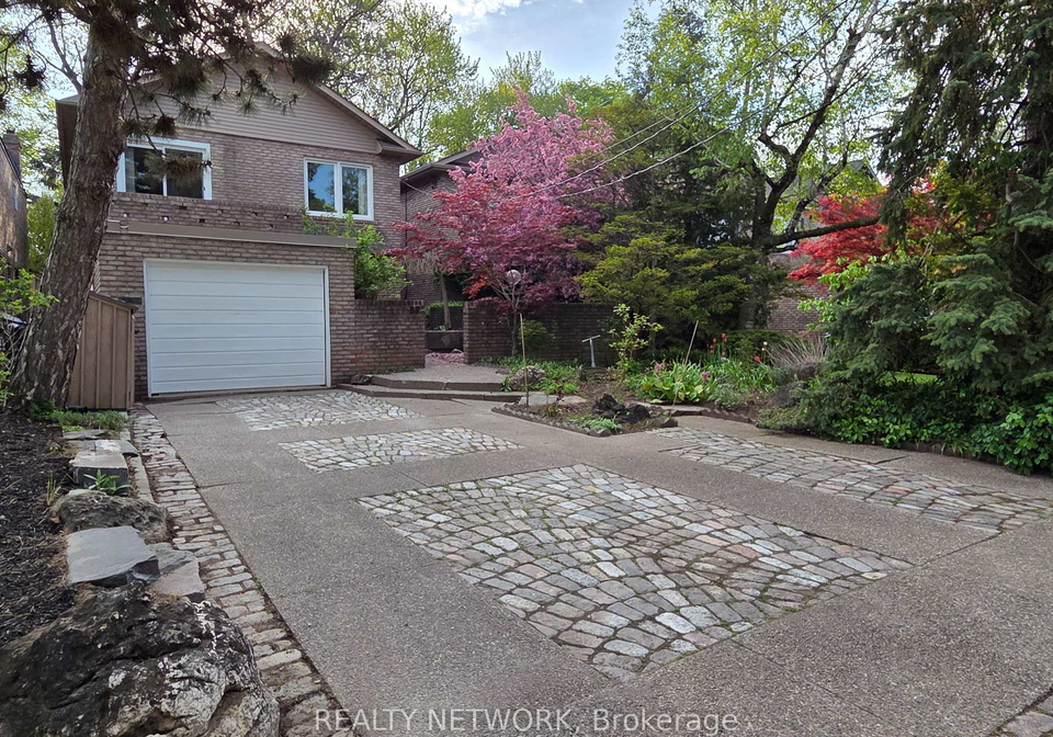89-elmsthorpe-avenue-toronto-ontario-c13264484
