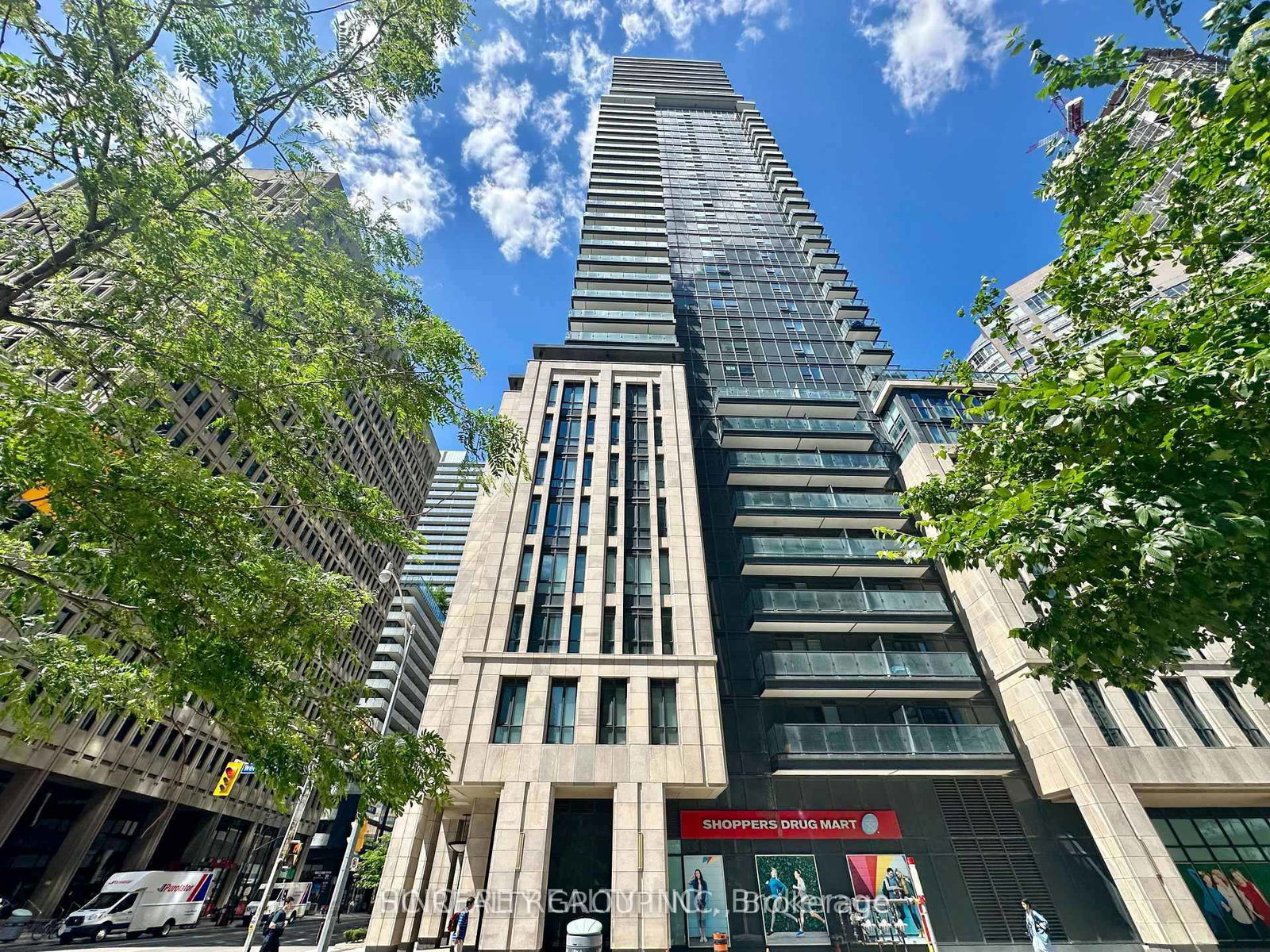 955-bay-street-toronto-ontario-c13265770