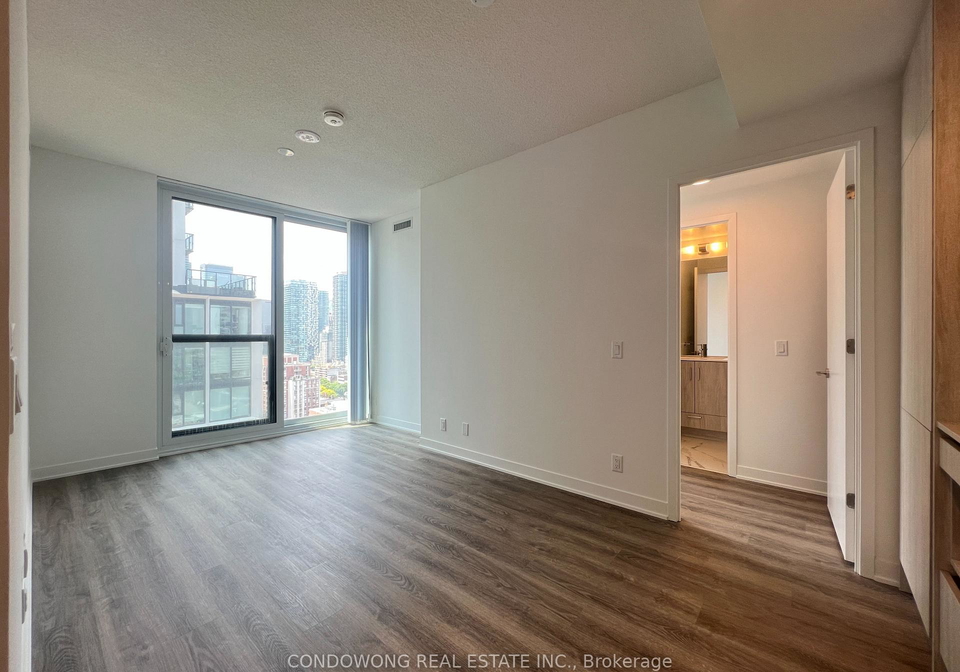 180-front-street-e-toronto-ontario-c13266948