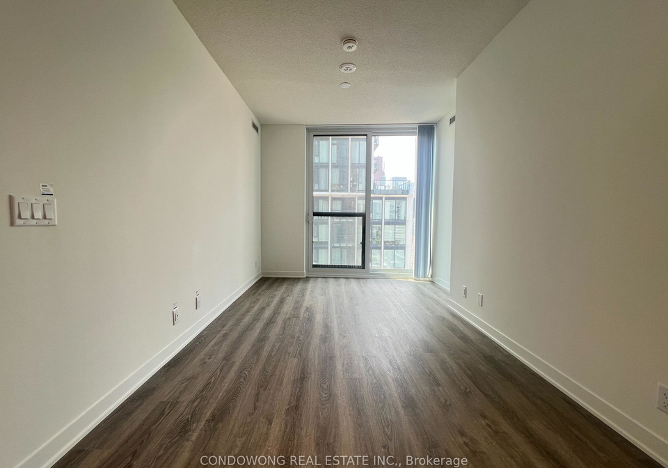 180-front-street-e-toronto-ontario-c13266948