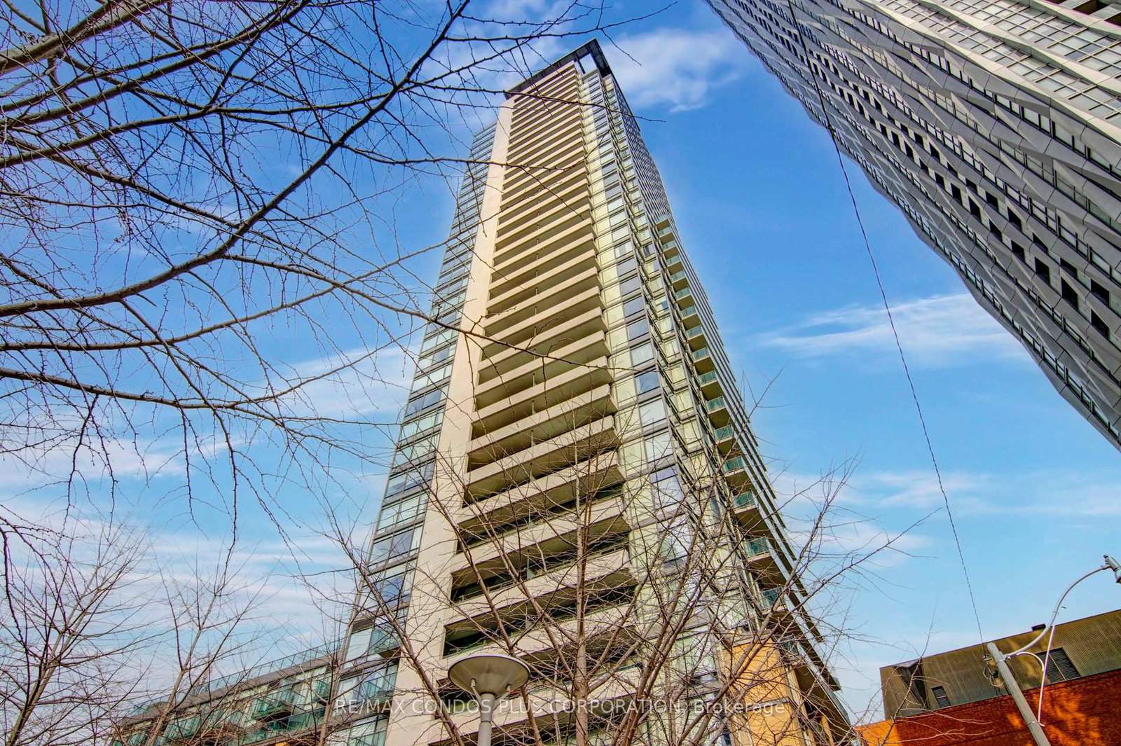 18-yorkville-avenue-toronto-ontario-c13275240