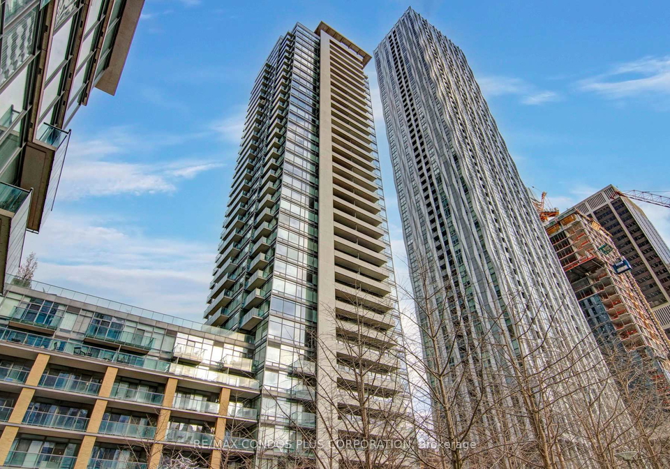 18-yorkville-avenue-toronto-ontario-c13275240