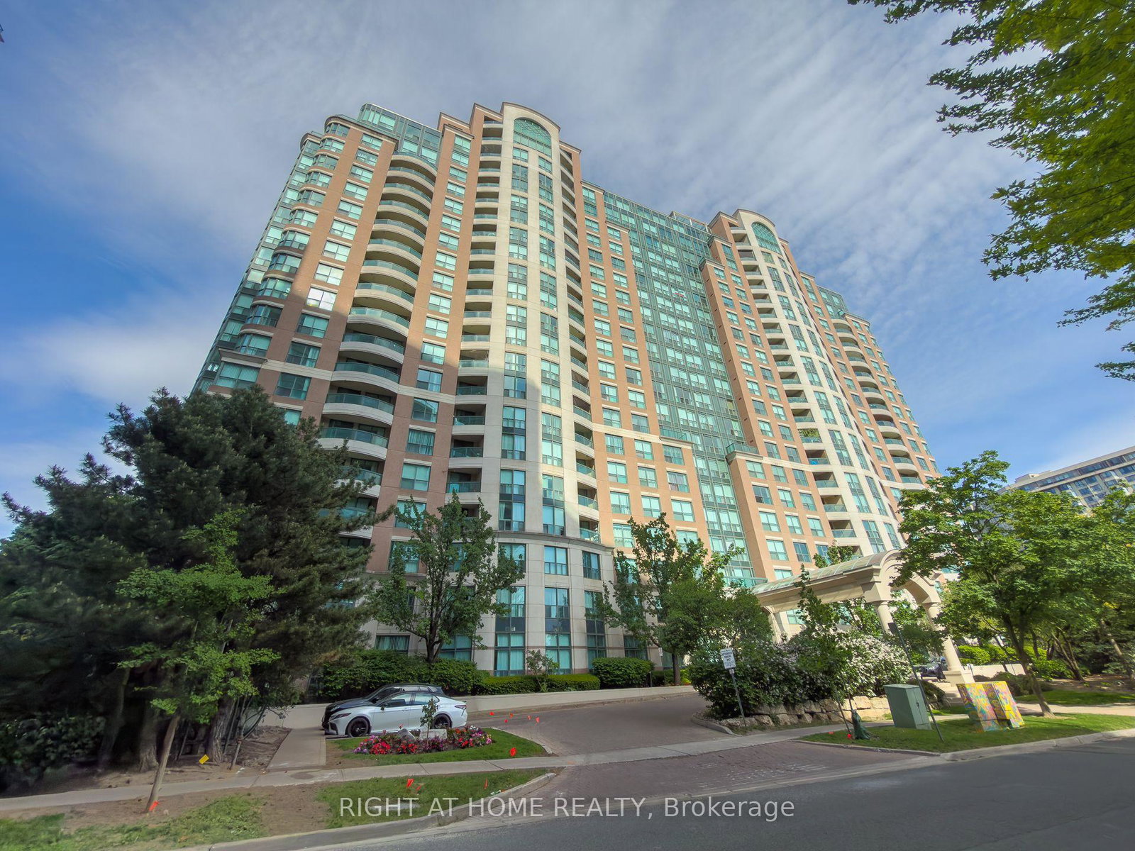 23-lorraine-drive-toronto-ontario-c13281226