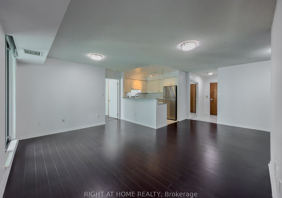 23-lorraine-drive-toronto-ontario-c13281226