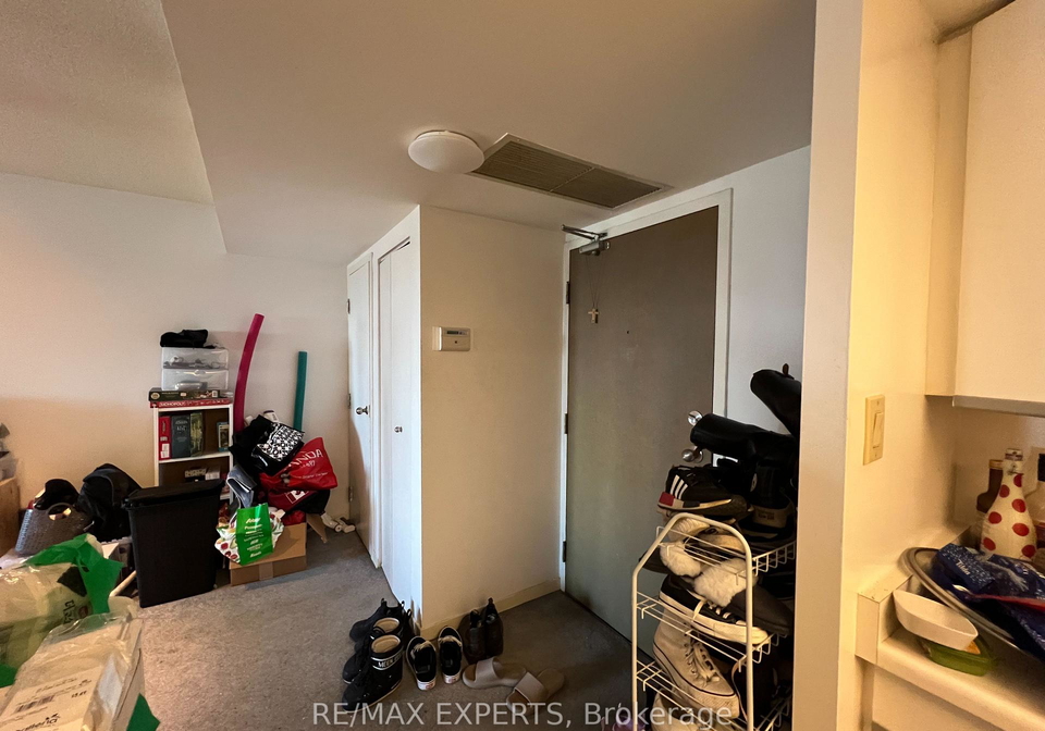 1001-bay-street-toronto-ontario-c13285778