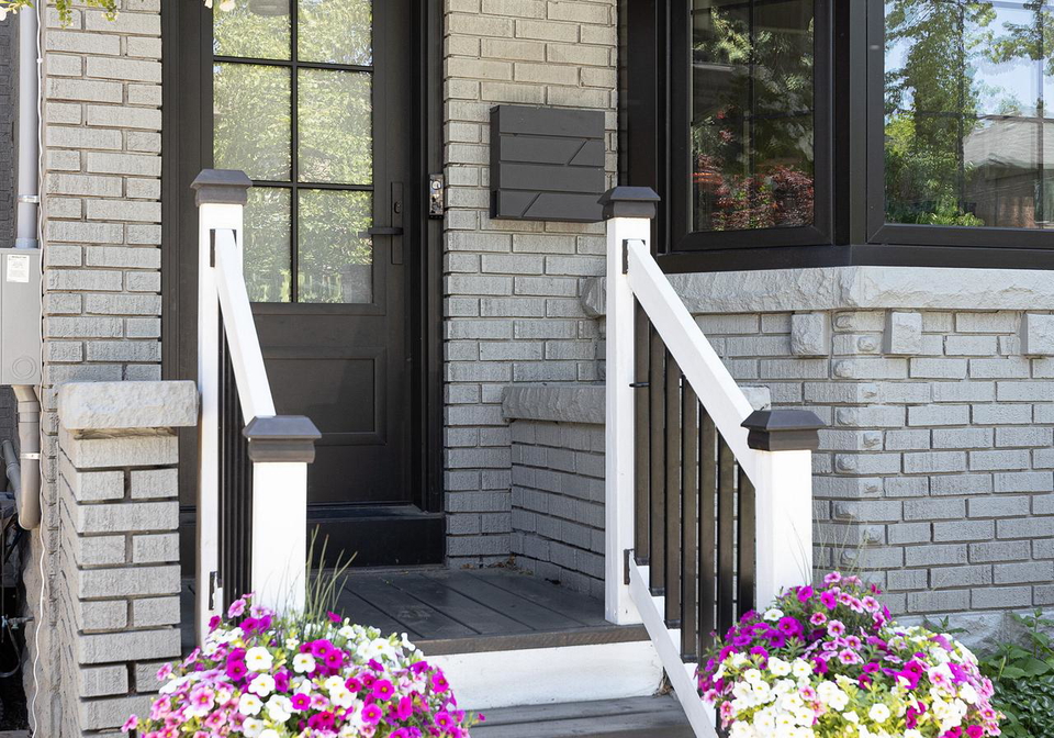 221-bedford-park-avenue-toronto-ontario-c13287664