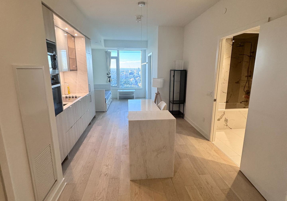 11-yorkville-avenue-toronto-ontario-c13299338