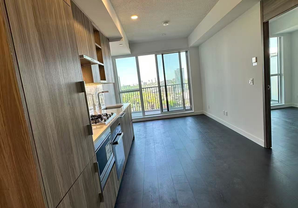 18-esther-shiner-boulevard-north-york-ontario-c13300274