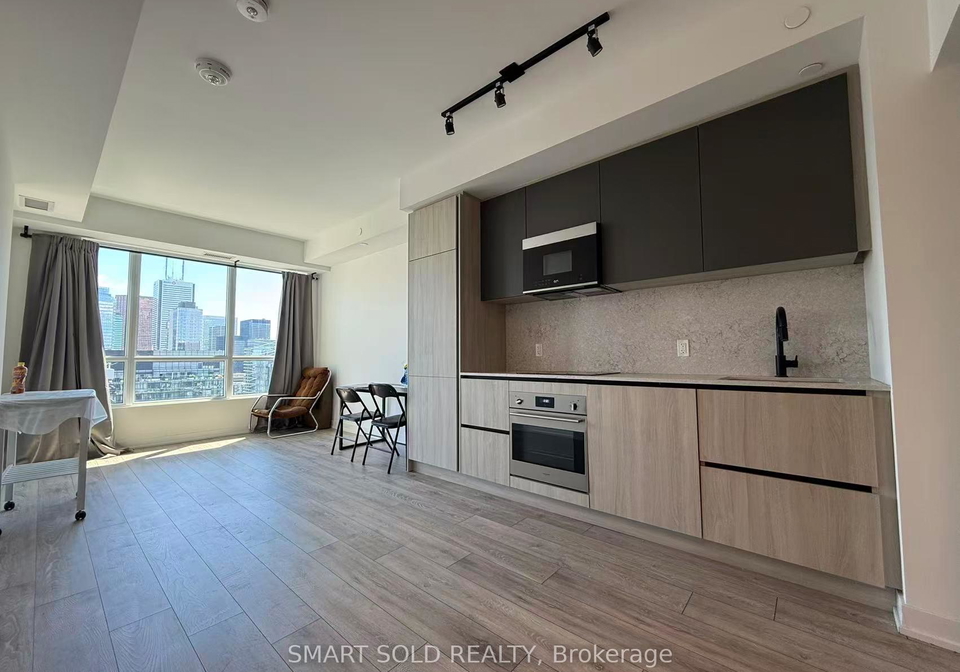 108-peter-street-toronto-ontario-c13300350