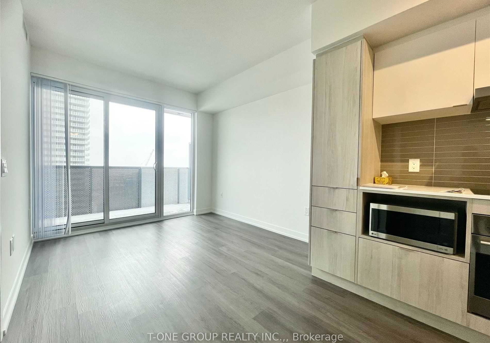 138-downes-street-toronto-ontario-c13321754