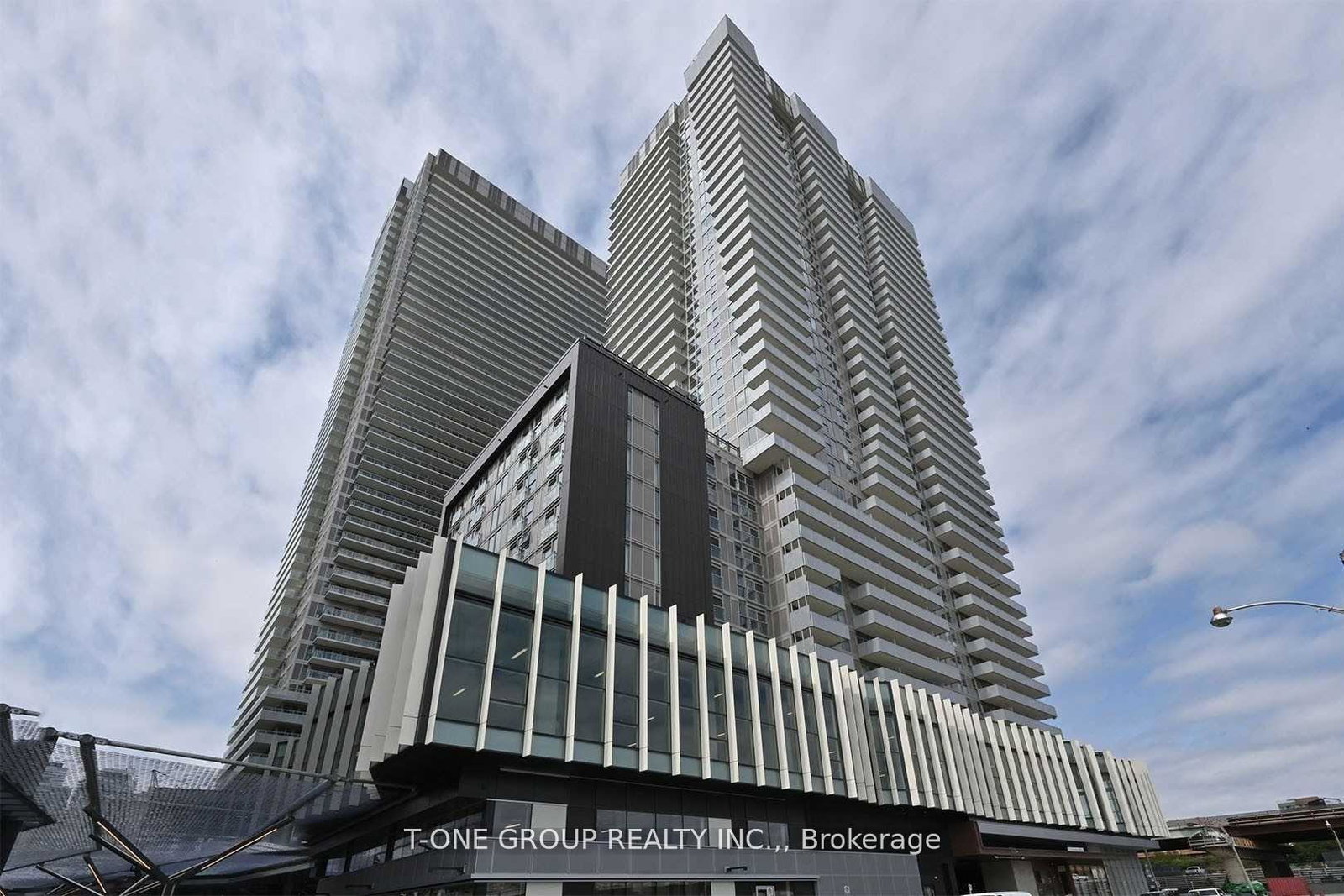15-lower-jarvis-street-toronto-ontario-c13329782