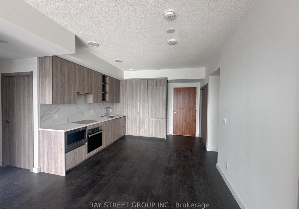 27-mcmahon-drive-north-york-ontario-c13330532