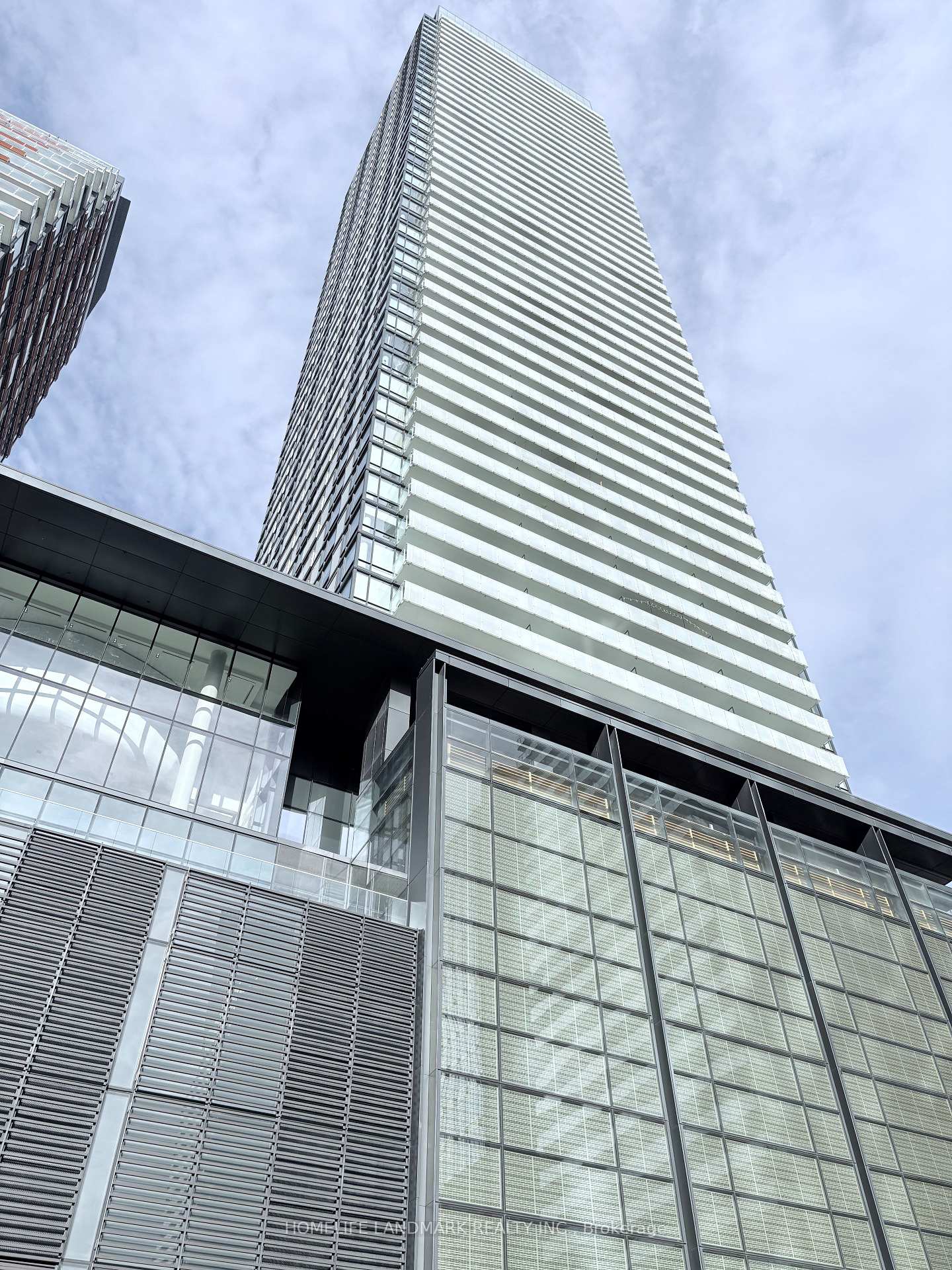 501-yonge-street-toronto-ontario-c13331566