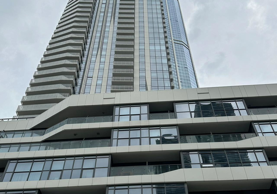 28-freeland-street-toronto-ontario-c13332272