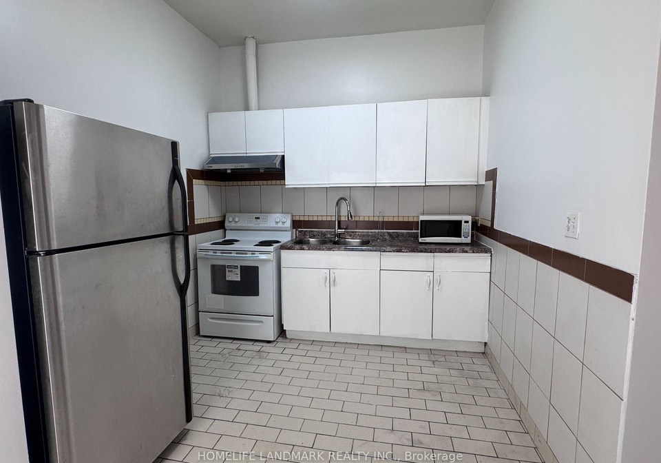450-spadina-avenue-toronto-ontario-c13410106
