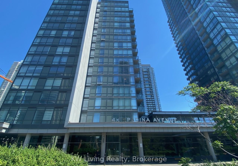 4k-spadina-avenue-toronto-ontario-c13410182