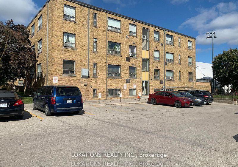 2135-avenue-road-toronto-ontario-c13410214