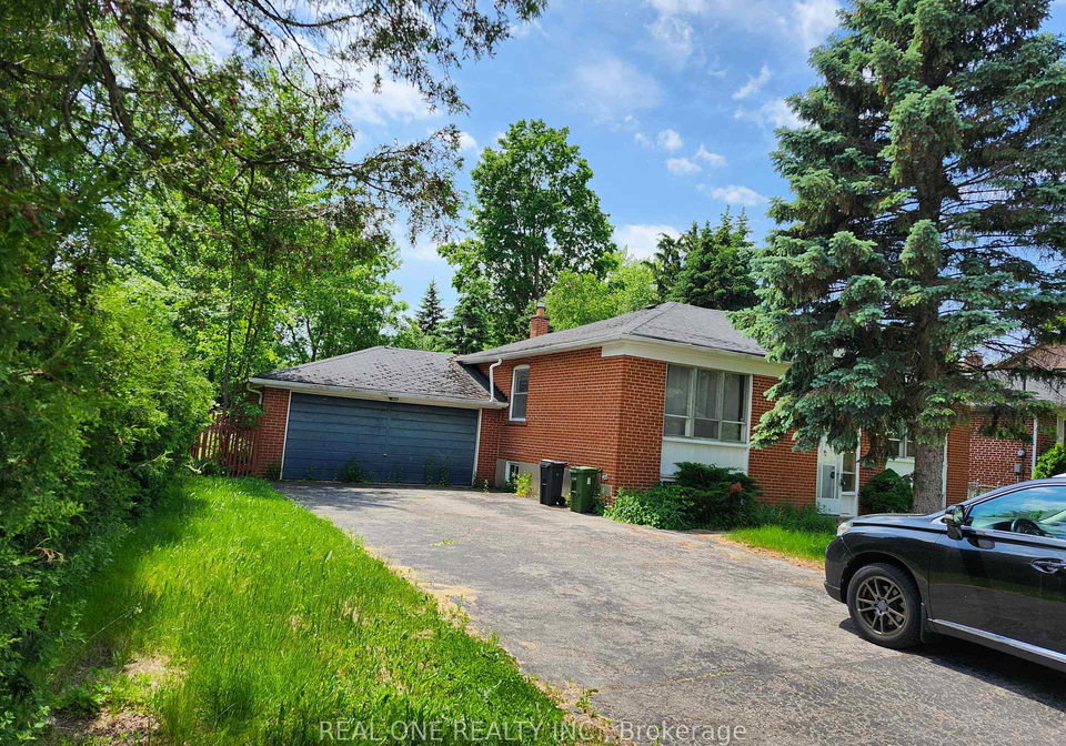 33-urbandale-avenue-north-york-ontario-c13410232