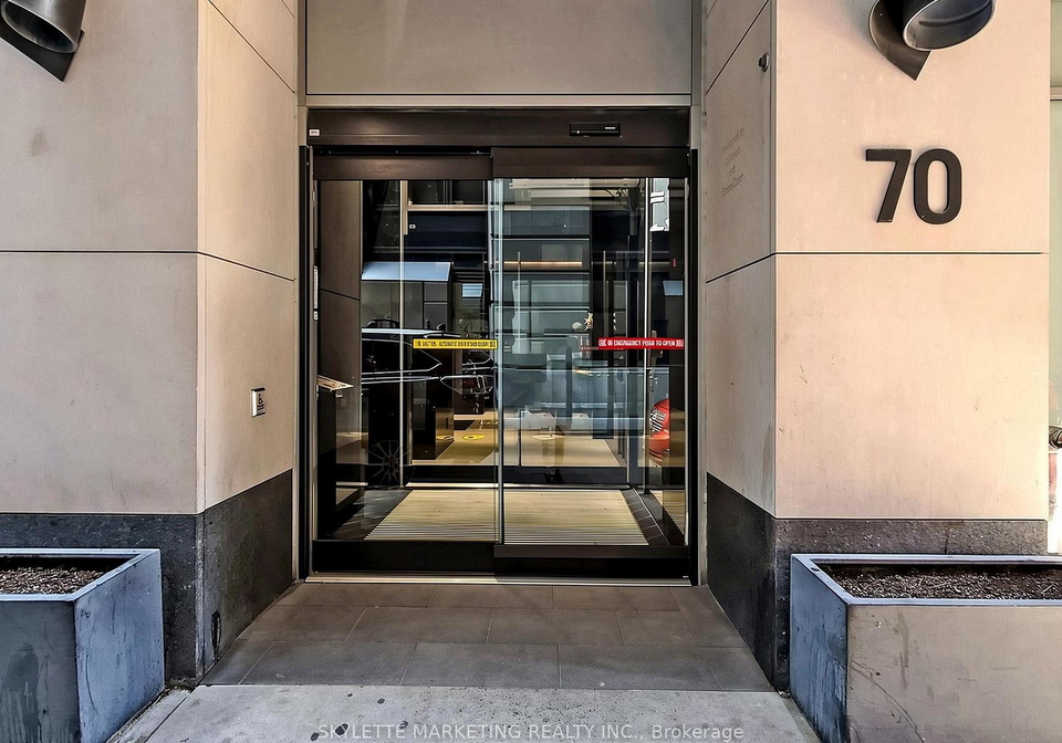 70-temperance-street-toronto-ontario-c13410396
