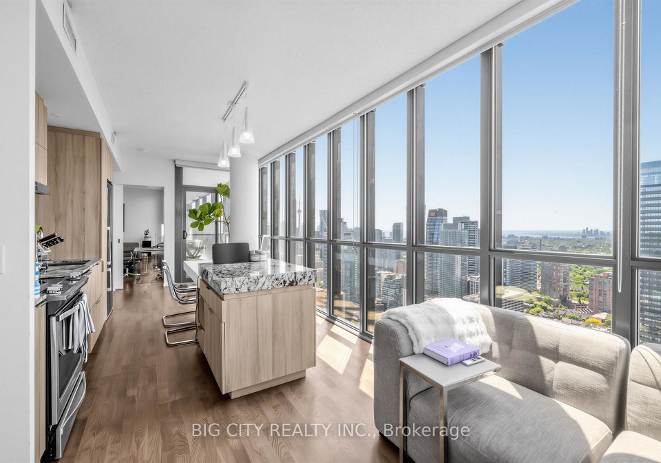 101-charles-street-e-toronto-ontario-c13410720