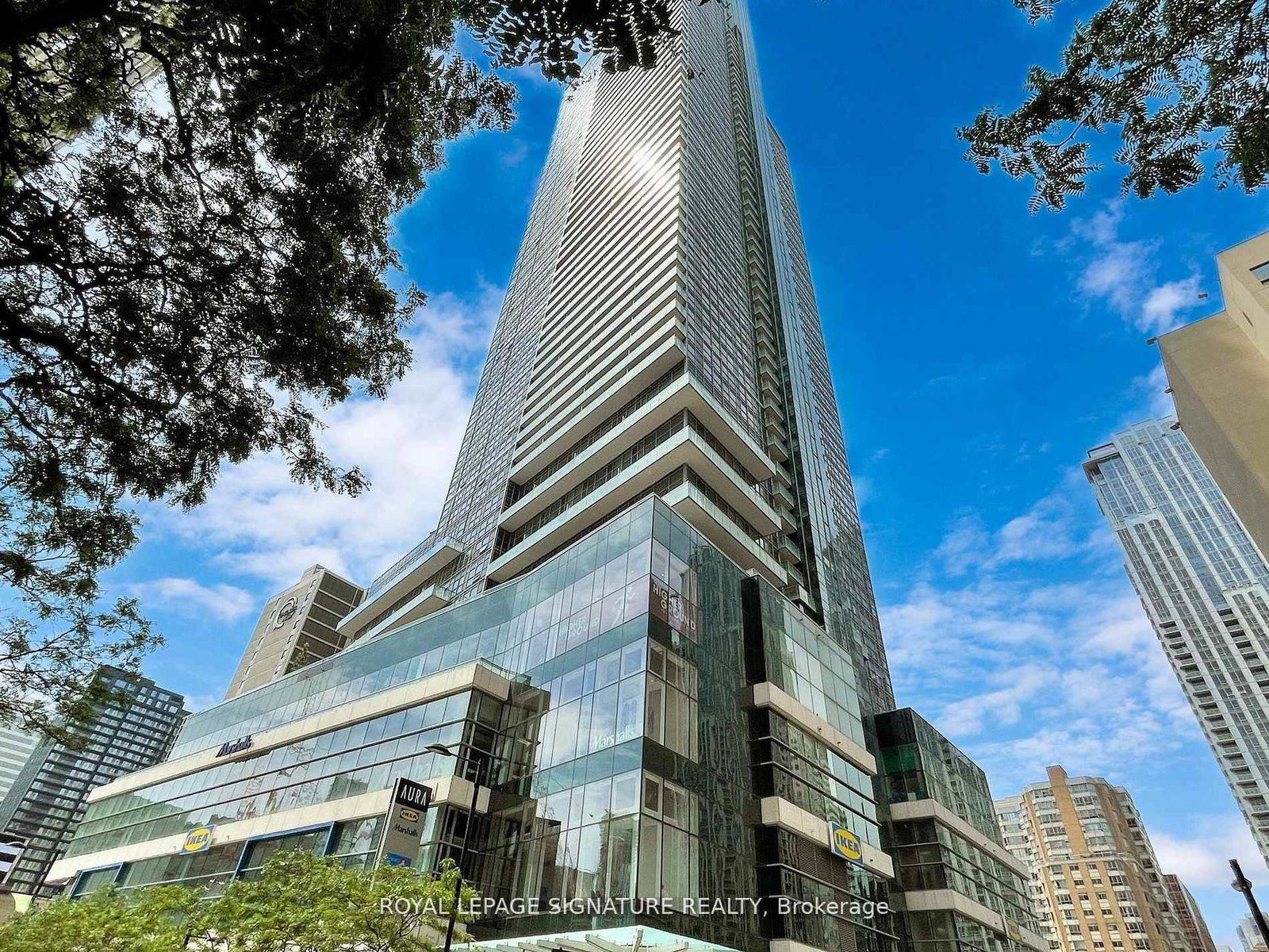 386-yonge-street-toronto-ontario-c13410740
