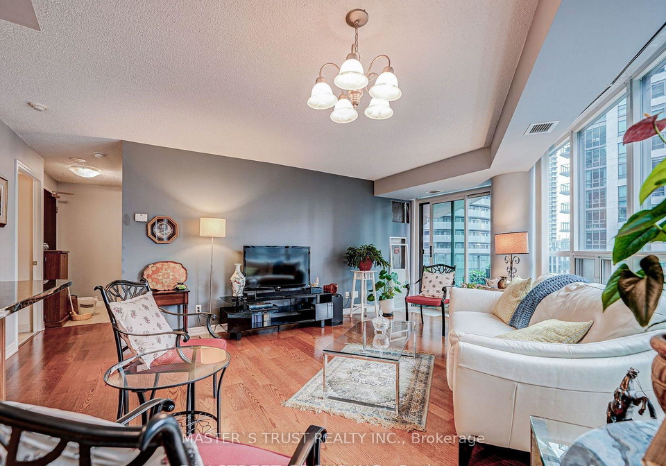 30-grand-trunk-crescent-toronto-ontario-c13410802