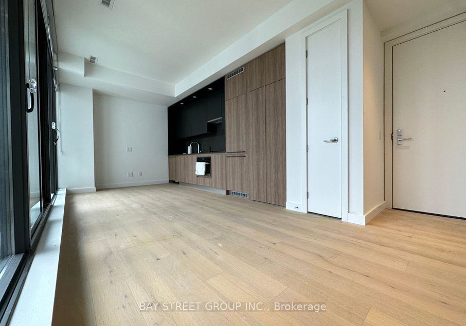 81-wellesley-street-e-toronto-ontario-c13411022