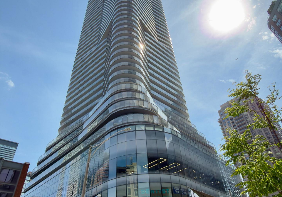 11-wellesley-street-toronto-ontario-c13411034