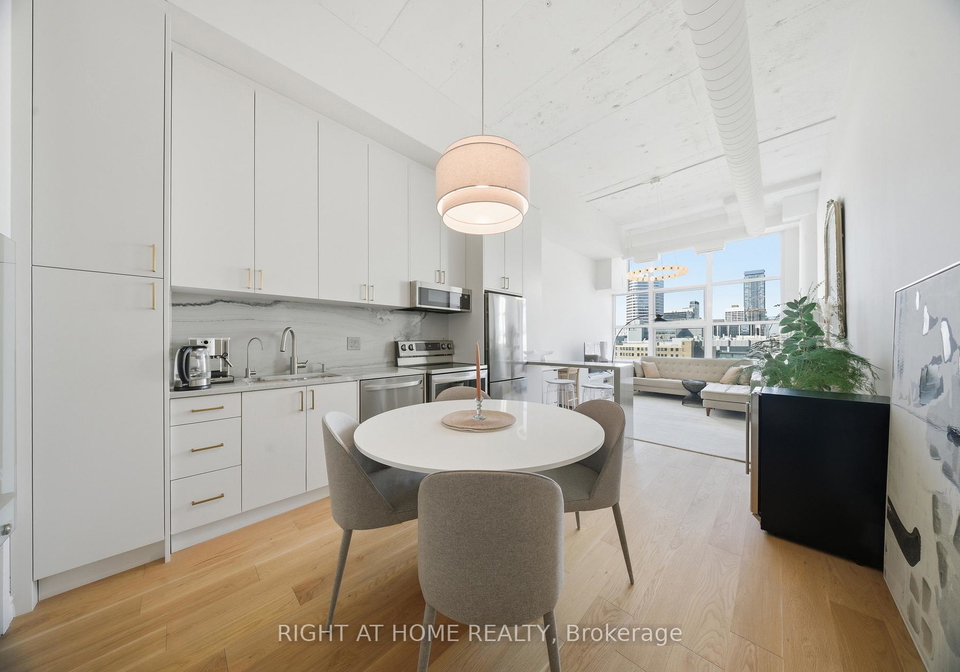 155-dalhousie-street-toronto-ontario-c13411266